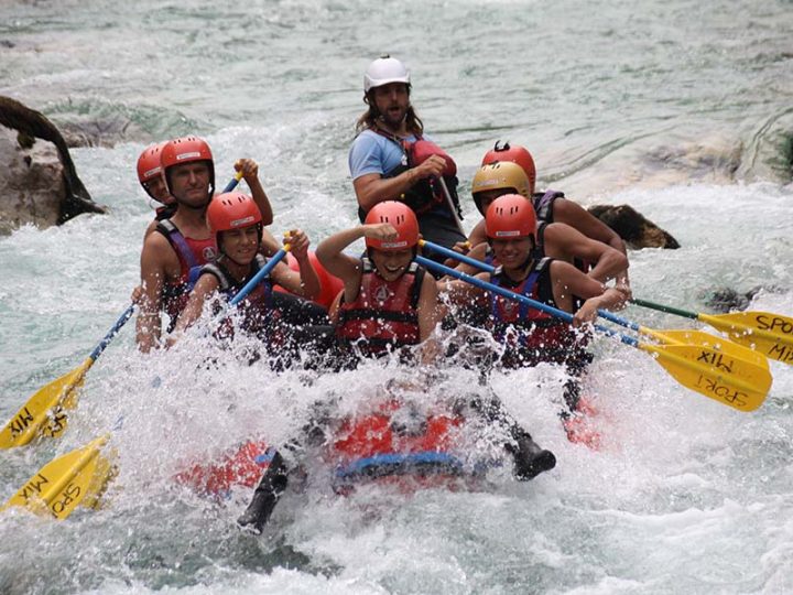 Adrenalinski rafting na smaragdni reki Soči — 5